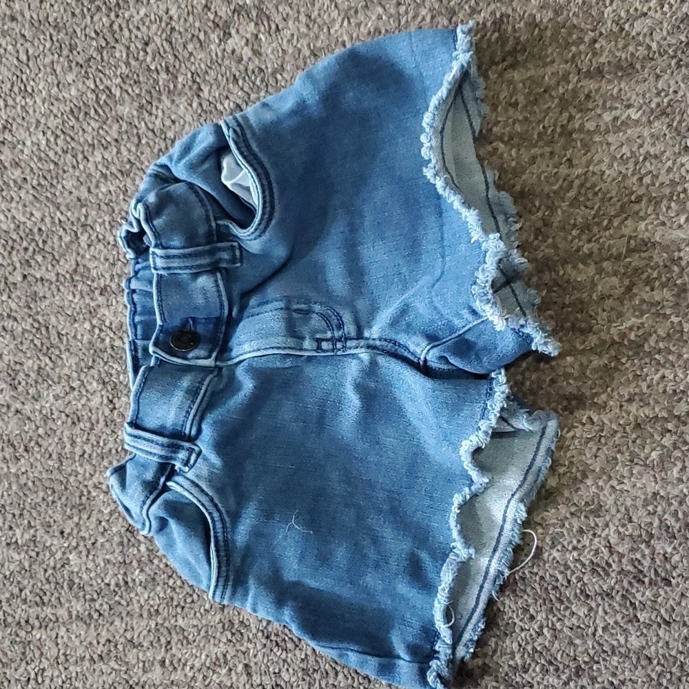 Carters kid shorts size 8